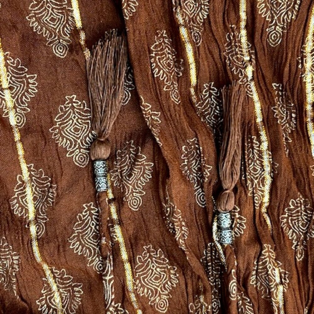 Brown Boho Maxi Dress with V-Neck - Picture 6 of 9